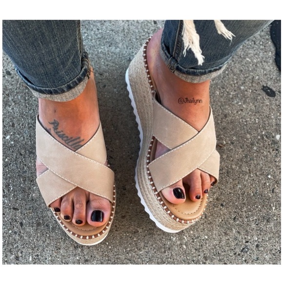 NUDE CRISS CROSS JUTE PLATFORM SANDAL - Picture 6 of 6